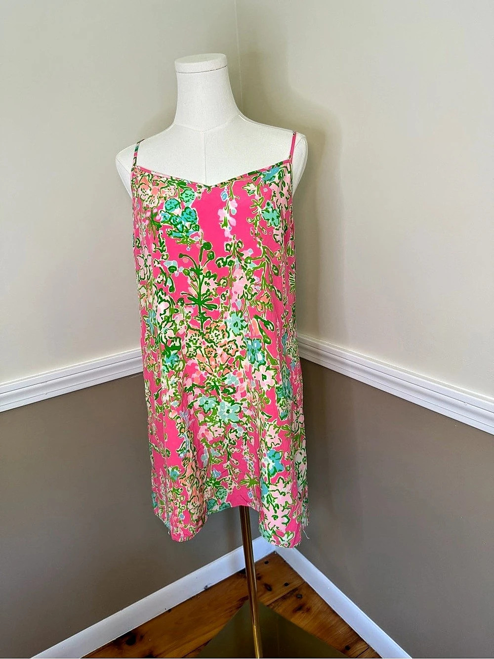 Lilly Pulitzer Floral Mini Dress in Pink & Green Size Medium Like New